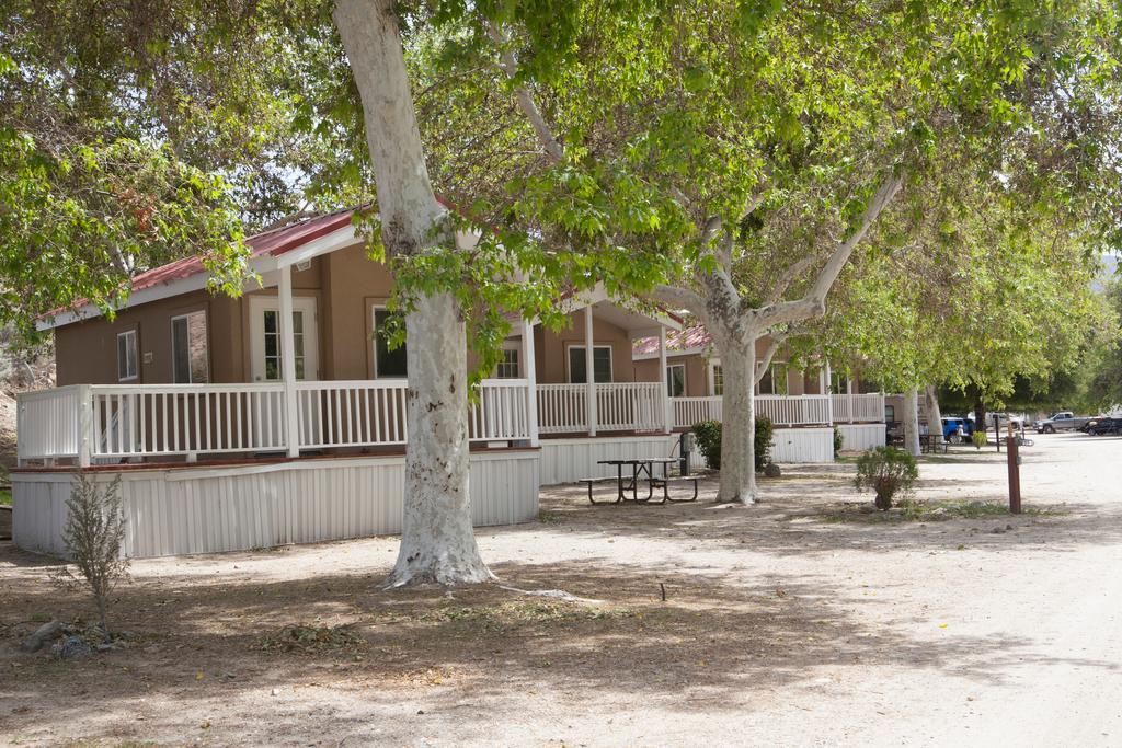 Soledad Canyon Studio Cabin 21 Ravenna Room photo